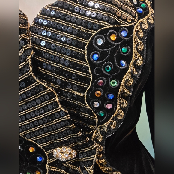 Exquisite Black Velvet Embellished Julie Duroche Jacket - Picture 3 of 9
